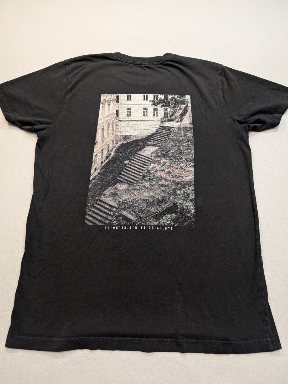 Girls Without Clothes Black Graphic Coordinates Tee Size Large